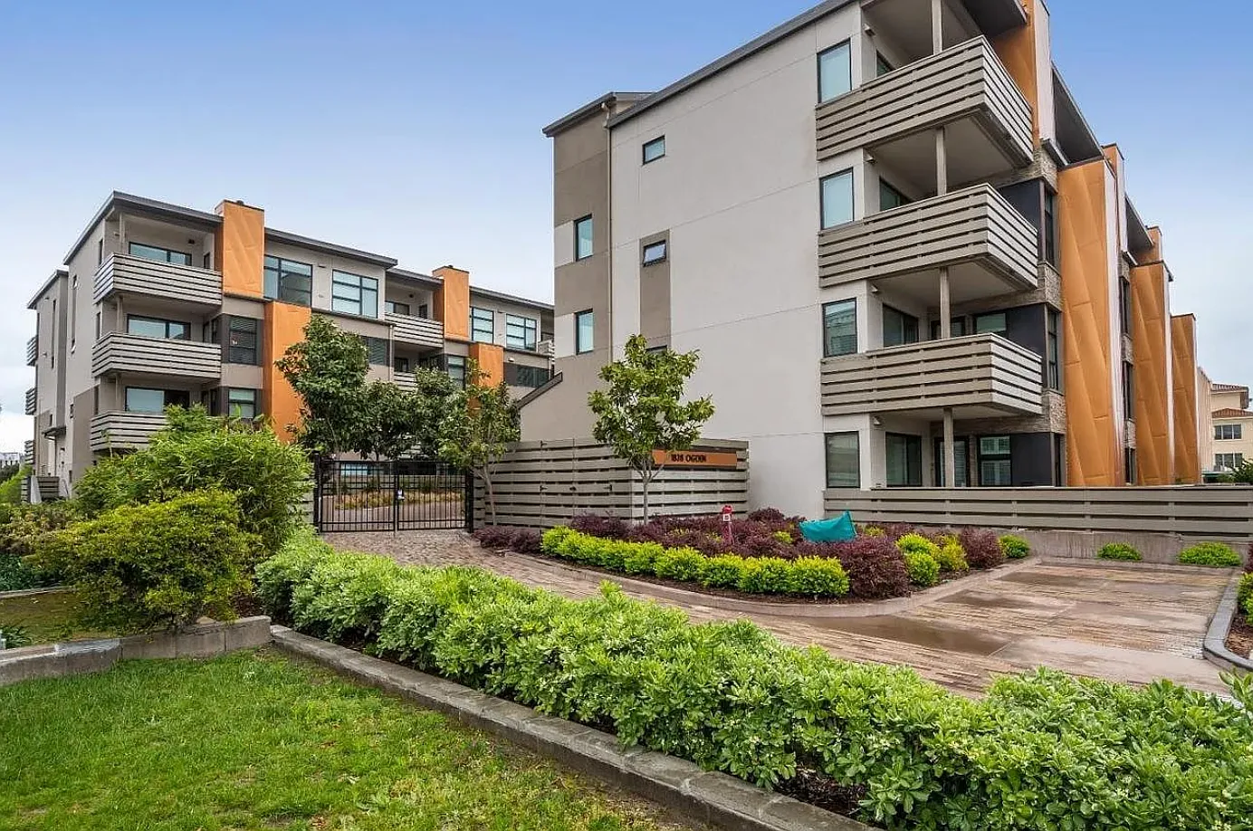 3 bed, 1430 sqft, $6,000 — Photo 1