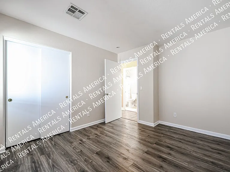 15827 W Yavapai St — Photo 20
