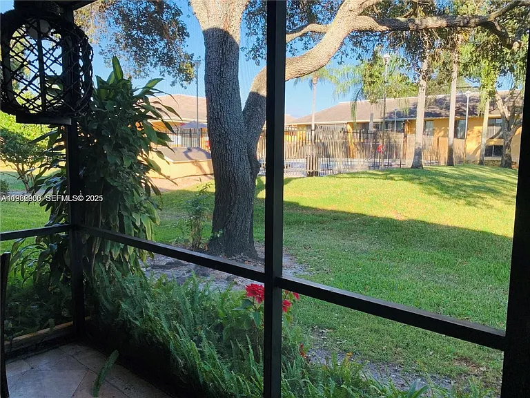 5855 Washington St #90 — Photo 15