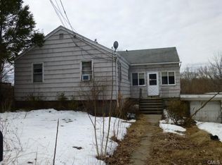 359 Fiske Ave, Bridgeport, CT 06606