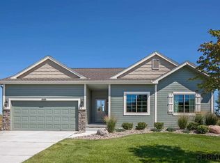 13710 S 44th St, Bellevue, NE 68133