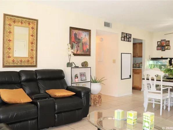 6519 W Newberry Rd #912, Gainesville, FL 32608