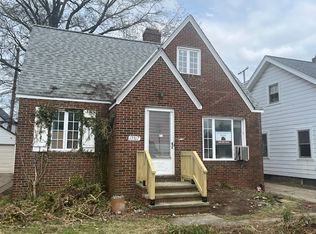 17317 Tarrymore Rd, Cleveland, OH 44119