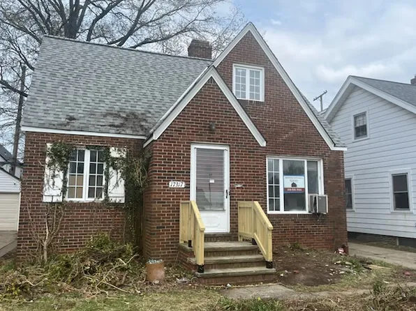 17317 Tarrymore Rd, Cleveland, OH 44119