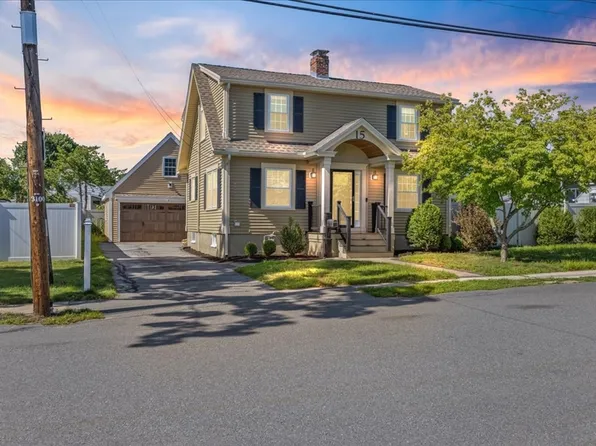 15 William St, North Andover, MA 01845
