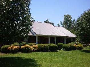 105 Clint St, Houston, MS 38851