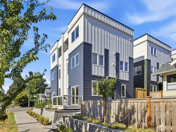 5902 42nd Avenue SW, Seattle, WA 98136