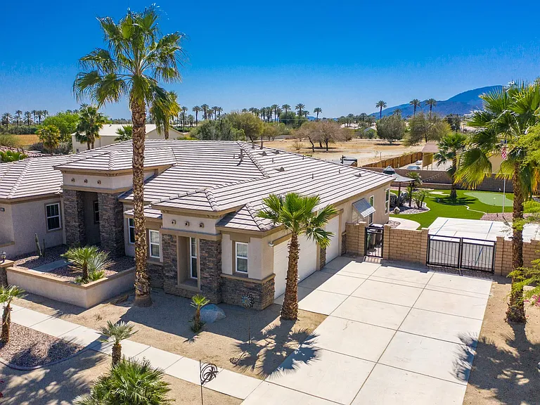 80445 Paria Way — Photo 47