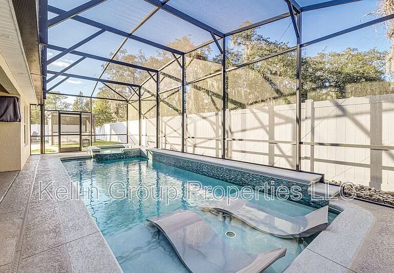 7233 Wakeview Dr — Photo 27