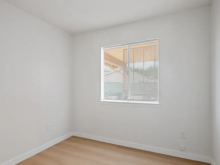 635 M B Martinez St — Photo 24