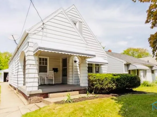 2034 Berdan Ave, Toledo, OH 43613