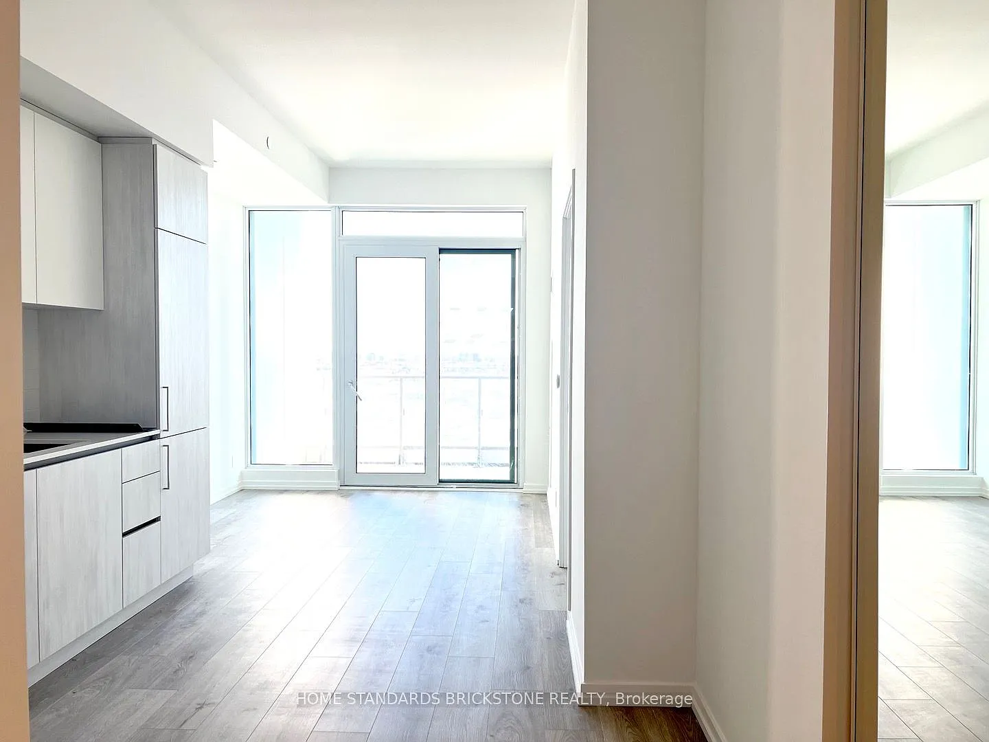 2 bed, $2,380 — Photo 1