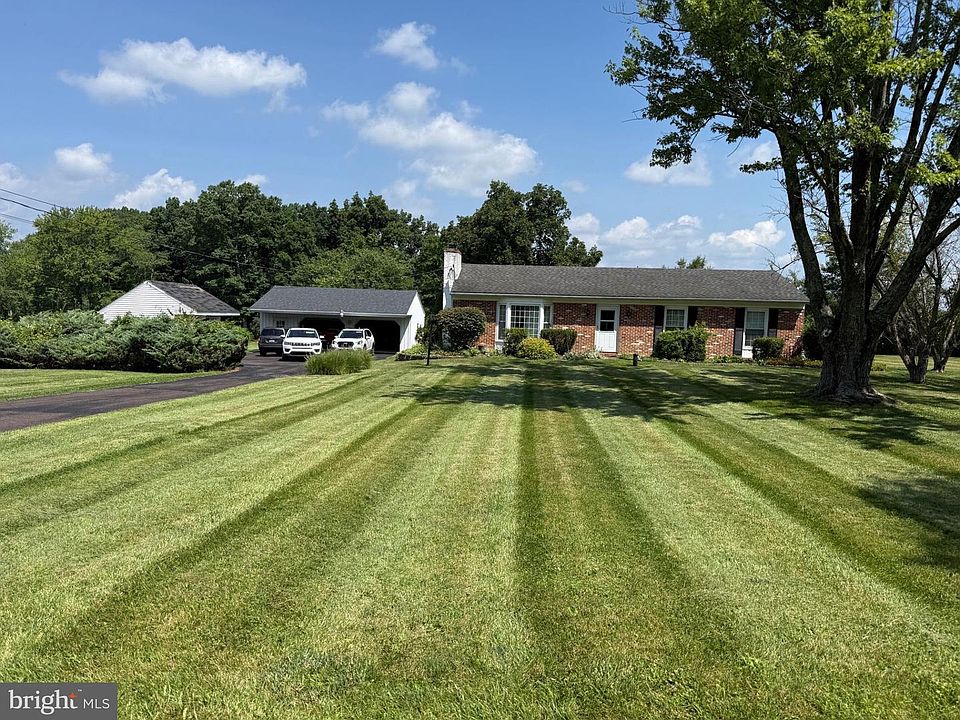 1st image of 150 Irish Meetinghouse Rd