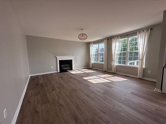 5th image of 3035 American Eagle Blvd