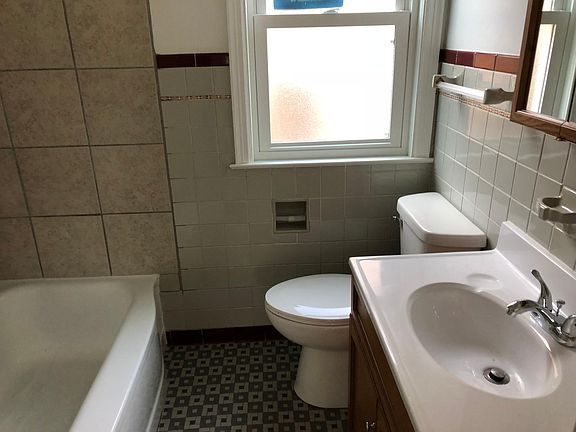 2nd image of 2028 37th St
