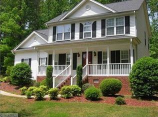 1111 Foxhaven Dr, Greensboro, NC 27455