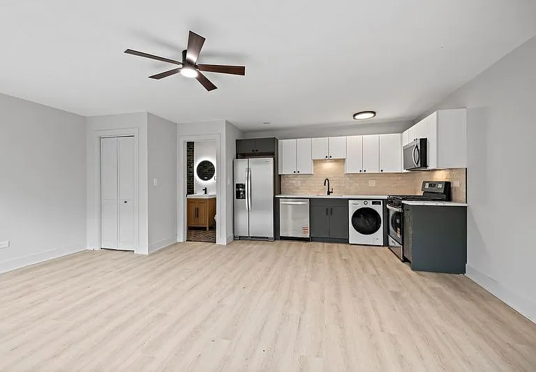 5616 N Washtenaw Ave #105 — Photo 3