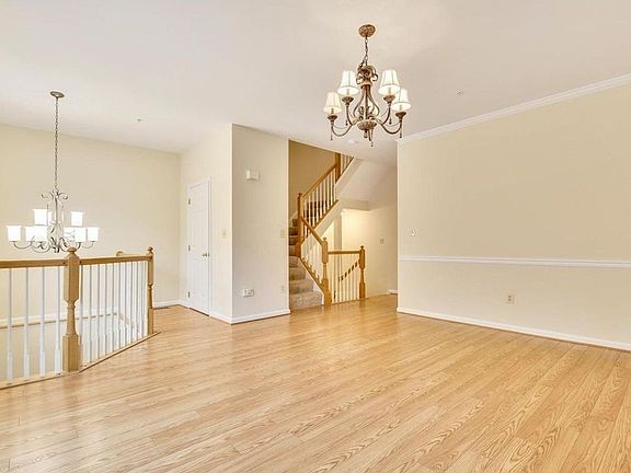 3rd image of 64 Waddington Ln