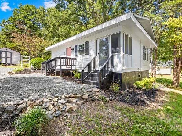 223 Circle Dr #5 & 6, Albemarle, NC 28001