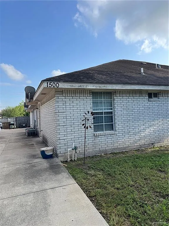 2 bed, 2.0 bath, 952 sqft, $875 — Photo 1