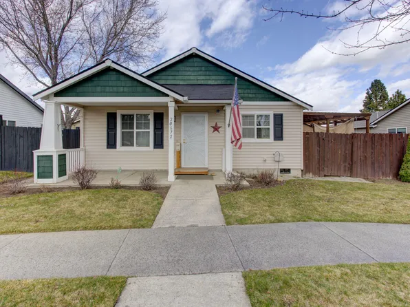 20672 Daisy Ln, Bend, OR 97702