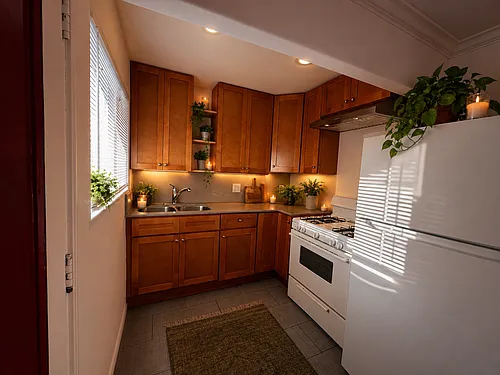 2422 Alameda Ave #A Photo 1