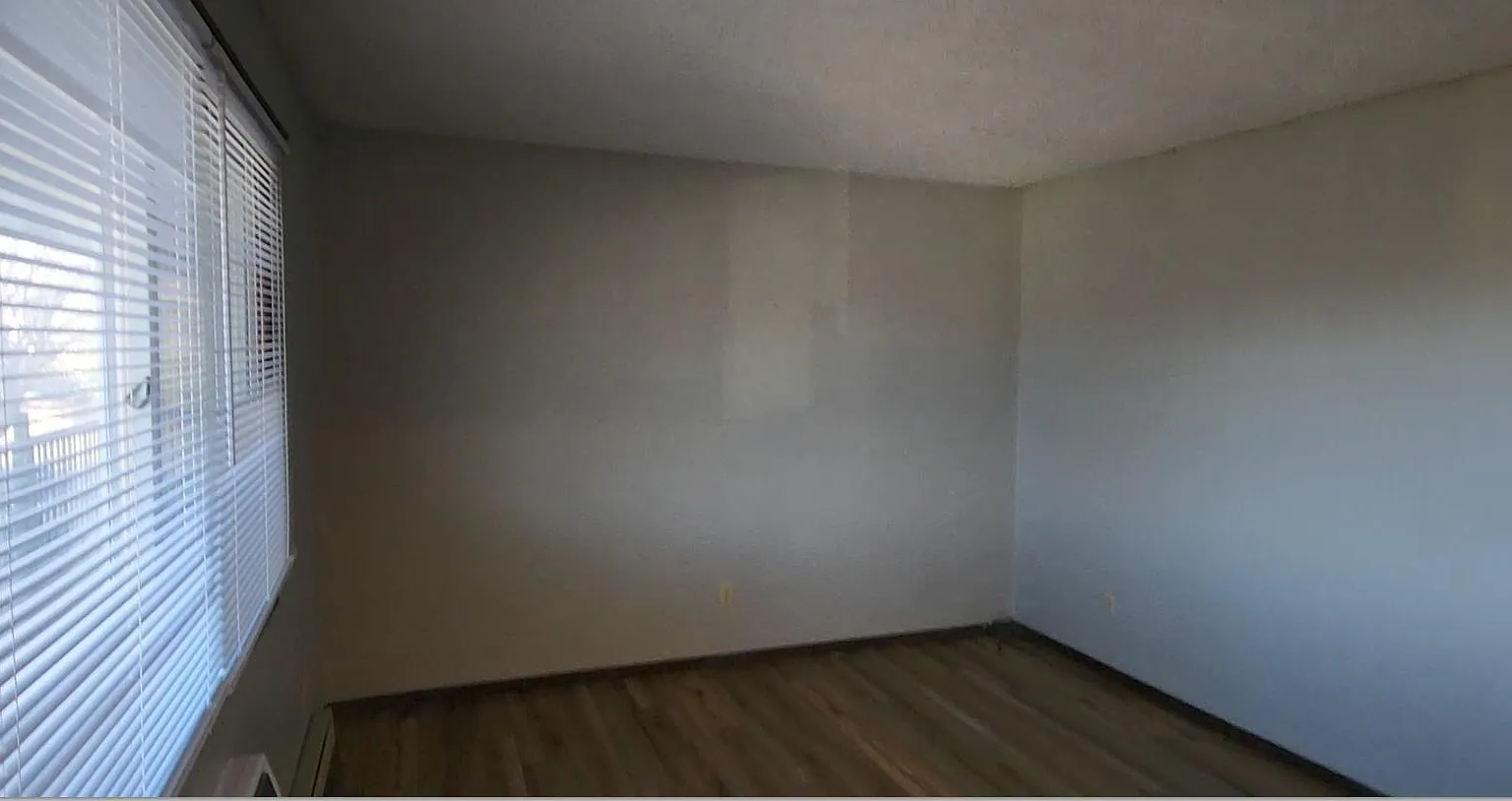 515 Dewey Avenue - 5 — Photo 2