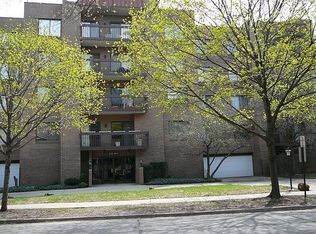 222 Main St APT 202, Evanston, IL 60202