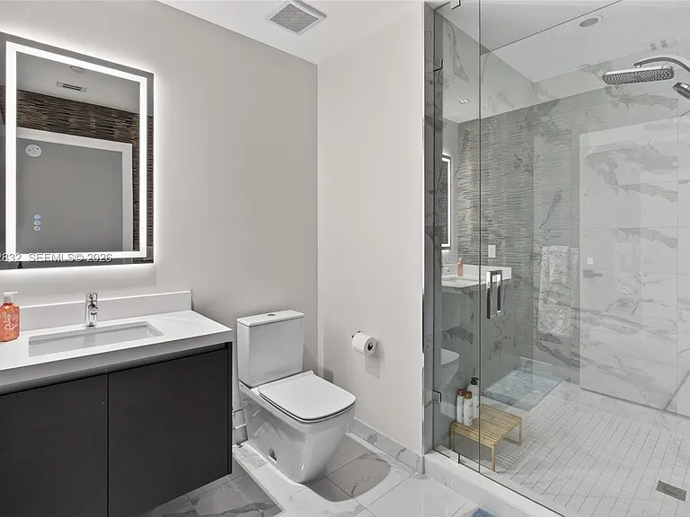 851 NE 1st Ave #3201 — Photo 38