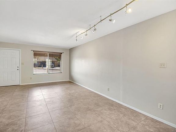5th image of 4202 W Lupine Ave