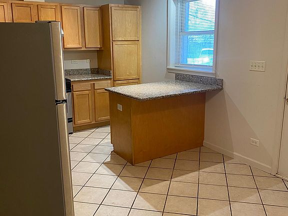 3rd image of 7318 S Coles Ave #1
