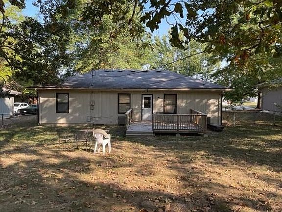 4th image of 203 Hannah Dr