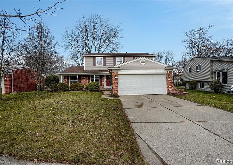 1st image of 40742 Crabtree Ln