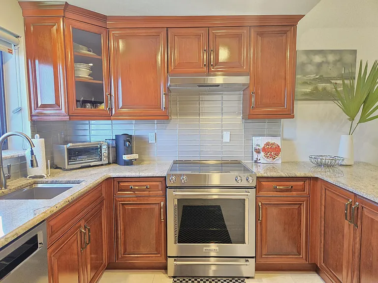 50 SE 12th St #2260 — Photo 7