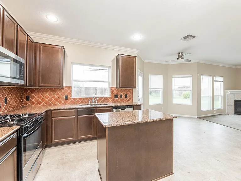 19710 Allenwick Hills Ct — Photo 13