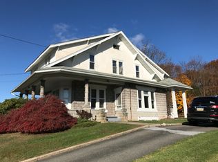 25 Park Ave, Elverson, PA 19520