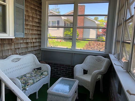 Enclosed Front Porch 