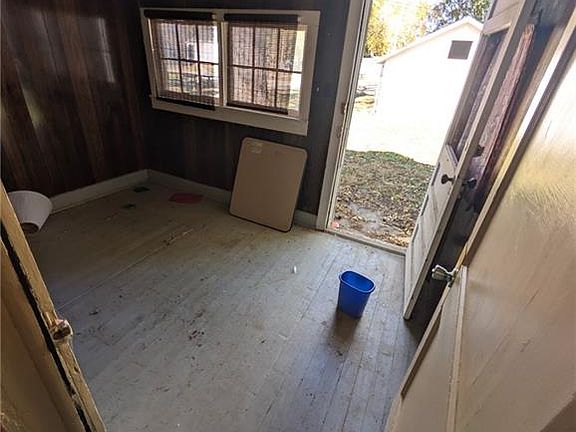 5th image of 1809 Garfield Ave
