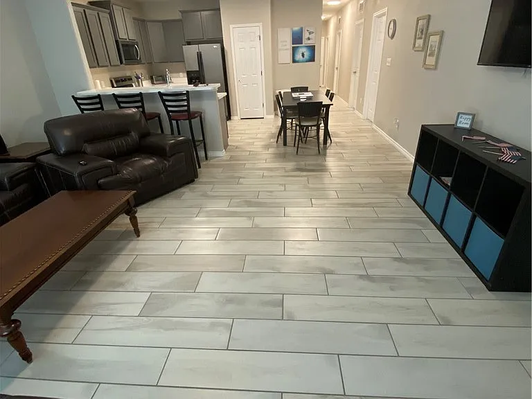 706 Military Dr — Photo 2