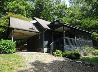 549 Jenny Lee Ln, Franklin, NC 28734