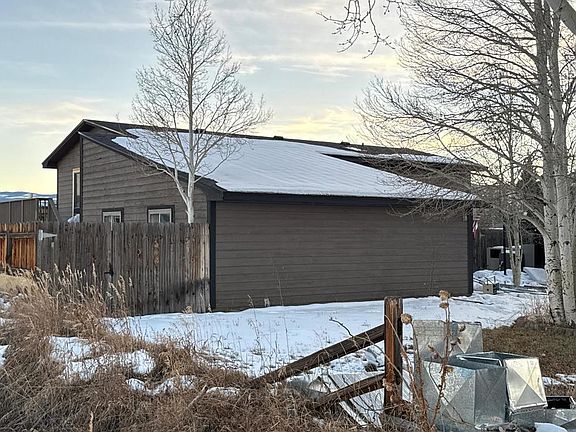 3rd image of 424 Christiansen Ave