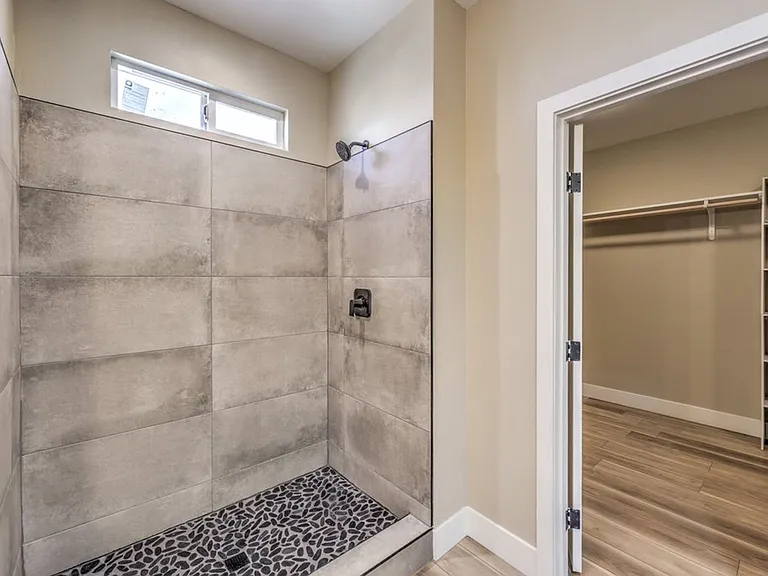 724 Naples Ave — Photo 25