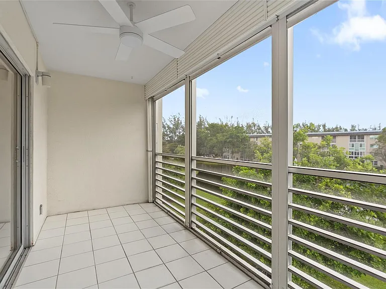 1801 Eleuthera Point #J3 — Photo 31
