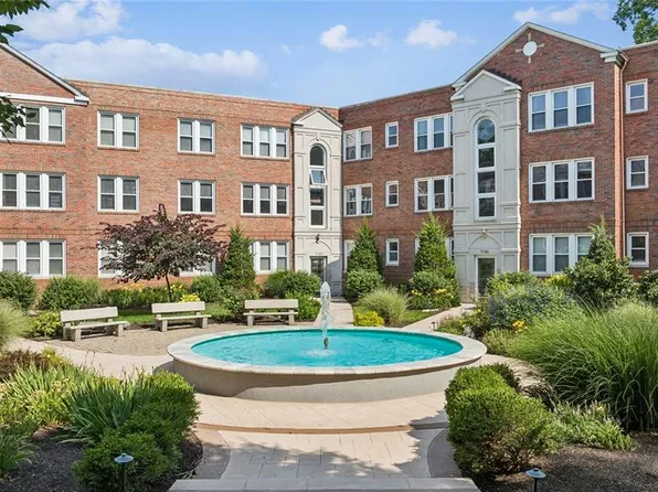 7743 Kingsbury Blvd Unit 21, Saint Louis, MO 63105