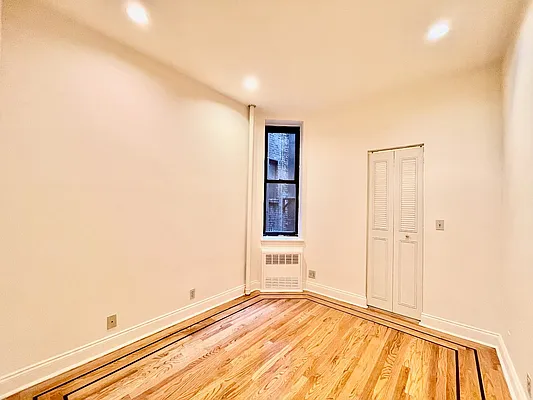 Rented by J & L Holding Corporation | media 7