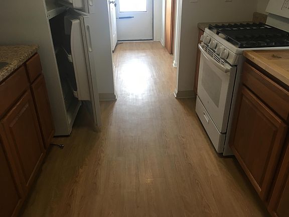 5th image of 8 Clark St APT 21