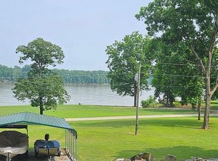 160 Ropers Landing Rd, Golconda, IL 62938