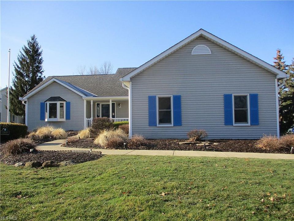 1st image of 15655 Sassafras Dr