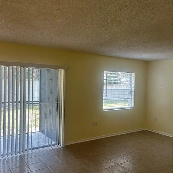 2513 N Alafaya Trl #21 — Photo 3