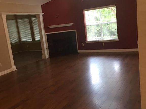 3rd image of 6113 Welden Ct